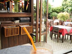 -Dash Teak House