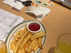 -菲滋意式餐厅(富阳东方茂店)