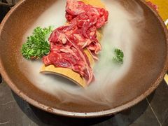 -一绪に和牛寿喜烧(罗湖益田假日店)