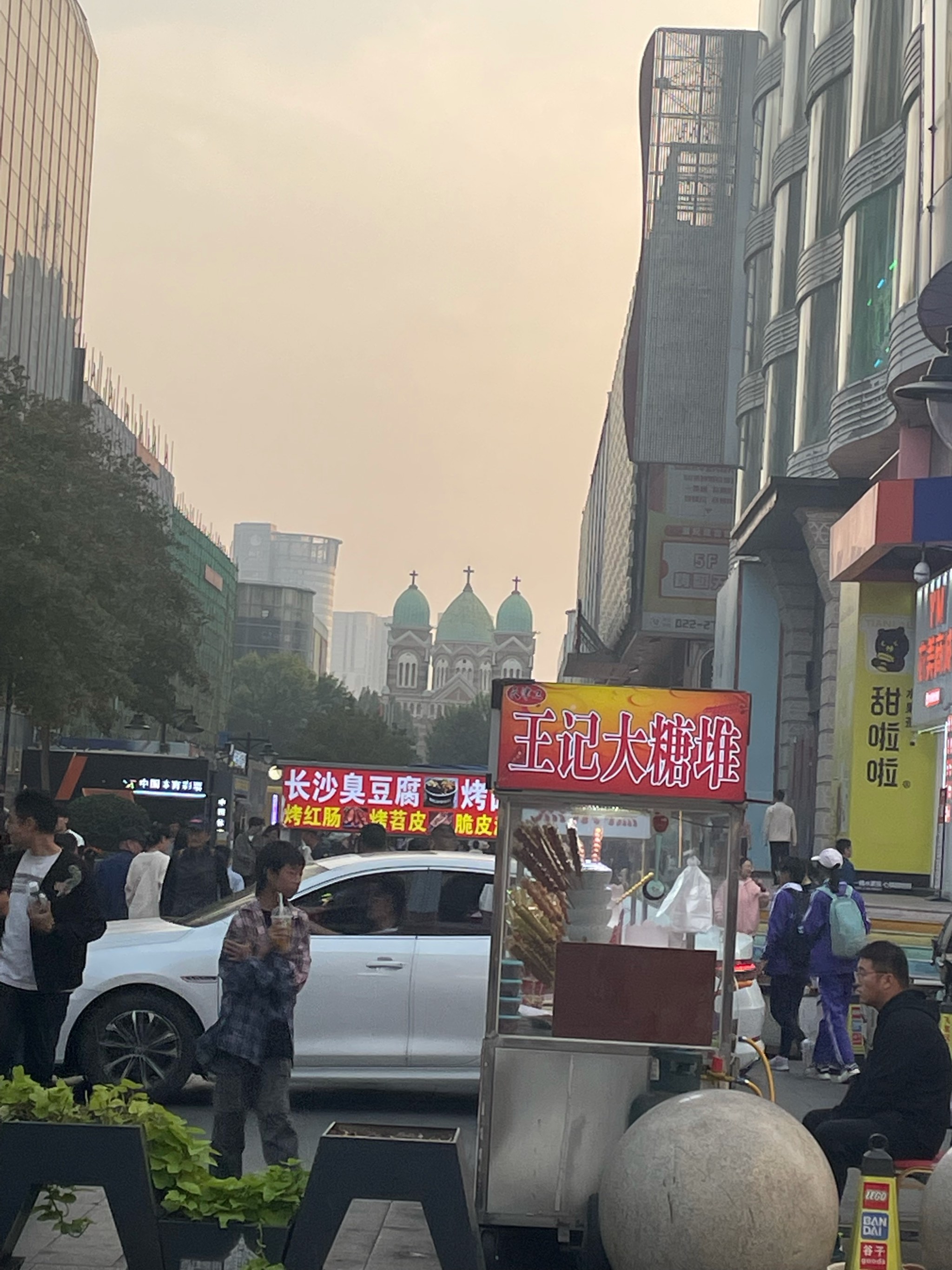 滨江道步行街地铁图片