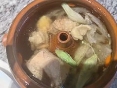 -彩云天云南餐厅