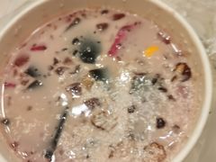 -津椰本·海南正宗椰奶清补凉(店一店)