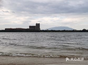国庆假期最后一天，带上孩子玩沙戏水