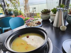 -野菌皇海景野生菌火锅(滨海大道店)