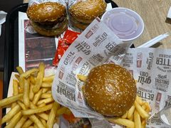 -The Habit Burger Grill 哈比特汉堡(爱琴海店)