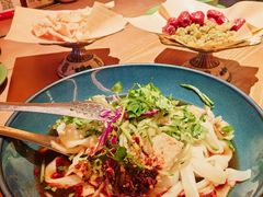 -耶里夏丽·丝路国际·新疆餐厅(浦东区东方路店)