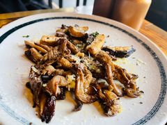 炒蘑菇-SMOKI & CO(五大道店)