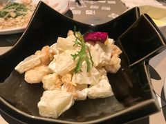 -穹六人间 people 6(岳阳路店)