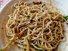 -肥肥虾庄·金牌油焖大虾(汉街SKP店)