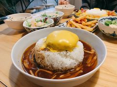 芝士牛肉汉堡咖喱饭-红小满休闲餐厅(十全街店)