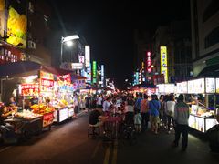 -六合夜市