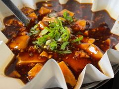 -穹六人间 people 6(岳阳路店)