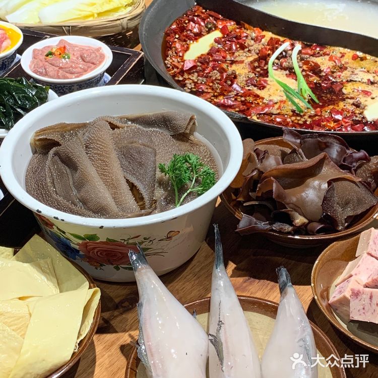 排队真的太难了，想吃又不想排队尽量错开饭点哦