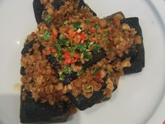 -梁子湖东篱老屋生态庄园