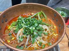 -成都你六姐·牛肉冒菜(上海陆悦汇店)