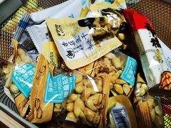 -来伊份(星湖街店)