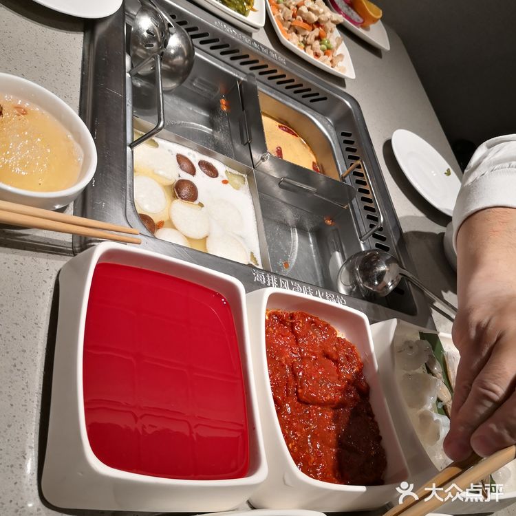 五一三吃海底捞海鲜火锅