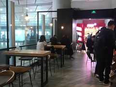 大堂-星巴克(西安机场1店T3到达店)