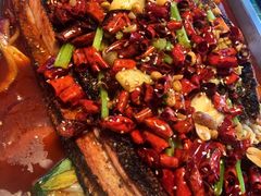 -鸣记脆皮烤鱼·海鲜烤鱼(三八广场店)