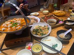 -老滇山寨•云南特色菜•地方菜•民族风情歌舞表演(金碧店)