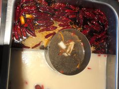 -尚尚仙·酸汤猪手·猪肚鸡火锅(华联万柳购物中心店)