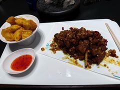 -忆江南·临江鱼馆