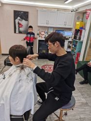 点击看大图 -审美HAIR SALON