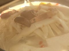 -三人行骨头王火锅(长寿店)