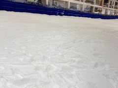 -乔波室内滑雪场