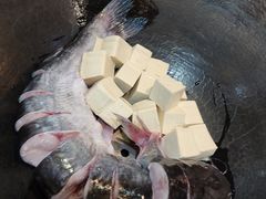 -老刘生态大鱼坊铁锅炖鱼(赛马场店)