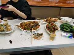 -覃记海鲜美食餐厅