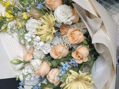 -亭亭鲜花店(中山北路店)