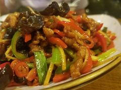 鱼香肉丝-浔庐餐厅•江西老字号•九江菜(烟水亭店)