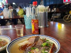 -香辉食馆(新兴路店)