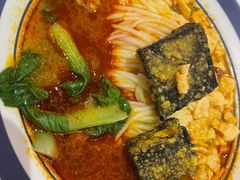 -霸蛮湖南菜·牛肉粉(荣京西街店)