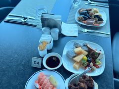 -亚洲国际大酒店·云顶阁旋转自助餐厅