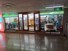 -全家便利店(莲花池东路店)