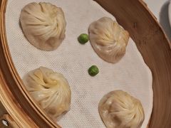 蟹粉鲜肉小笼包-桂满陇·杭州饭店(清河万象店)