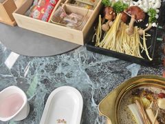 -慢丽江·云南野生菌土鸡锅(西山店)