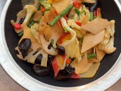 -有红鸡毛店·川菜(建设路店)