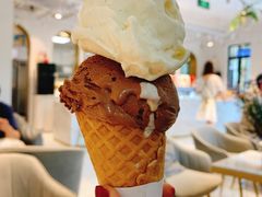 -Fridi Patisserie Cafe