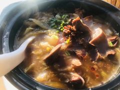 -闫家驴肉老店(华电一校店)