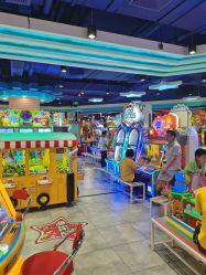 -LuckyStar幸运星家庭娱乐中心(东莞国贸店)