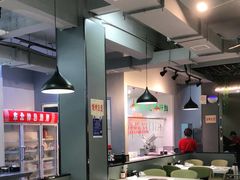 大堂-老王全牛宴·鲜牛肉牛杂火锅(总店)