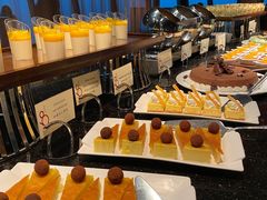 -澳门旅游塔360°旋转餐厅(南湾湖广场店)