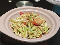 -浦東饭店(育才街怀特国际商城店)