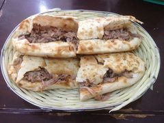 熏肘子鞋底火烧-宝光熏肉鞋底火烧(新街口店)