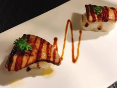 火炙鹅肝握寿司-虎焱炭火烧肉