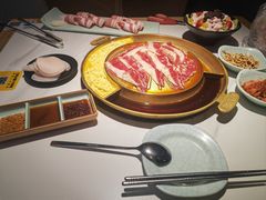 -猪啊牛呀羊啊铜盘烤肉(正大广场店)