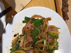 -关东小磨东北菜(上海长风大悦城店)